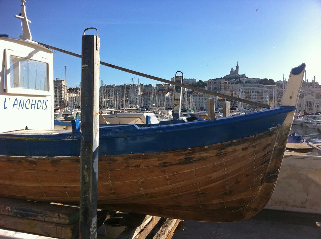 Escale Marseillaise, Grand T2 Calme, Pres Du Vieux Port Pour 2 A 4 Personnes, Nettoyage Rigoureux Apartamento Marsella Exterior foto